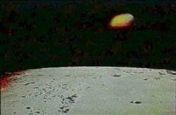 Foto Ufo sulla Luna